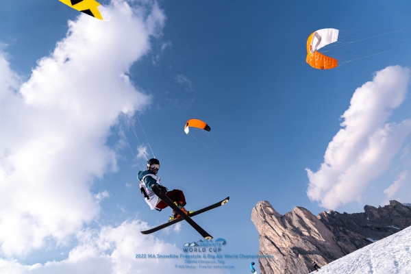Big Air Action on Day 1 of the Cortina SnowKite World Championships